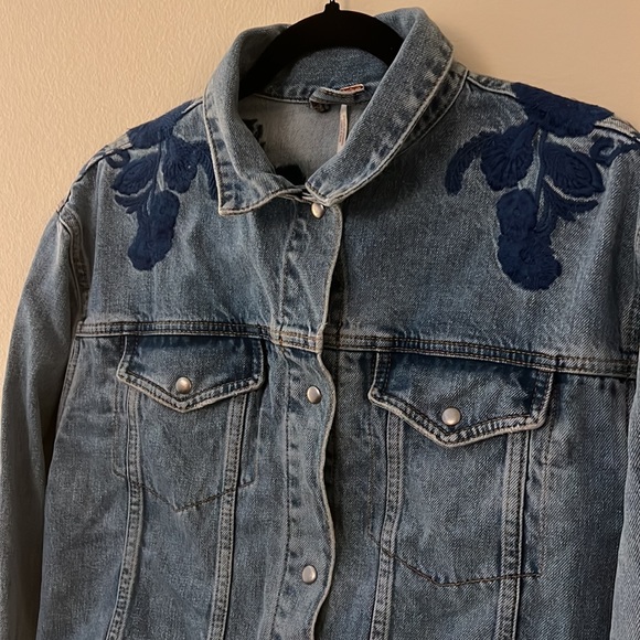 Free People Floral Cinched Back Denim Jacket - Picture 5 of 7